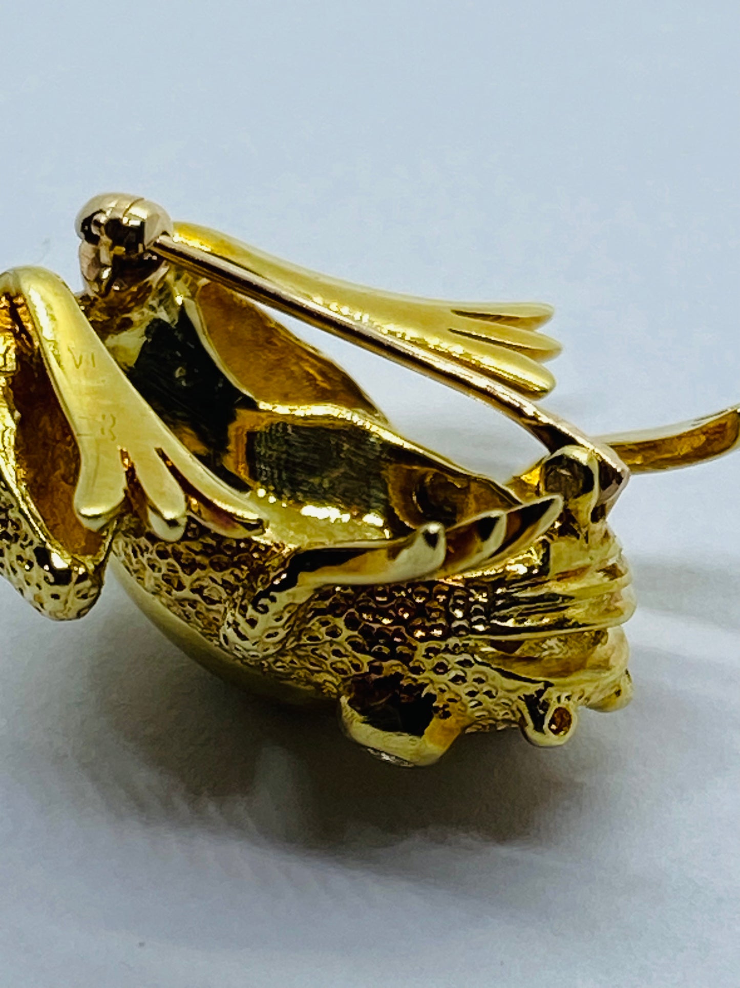 Tiffany & Co. 18K Frog Brooch/Pin Diamond Eyes Large 30x25MM Heavy Box Pouch