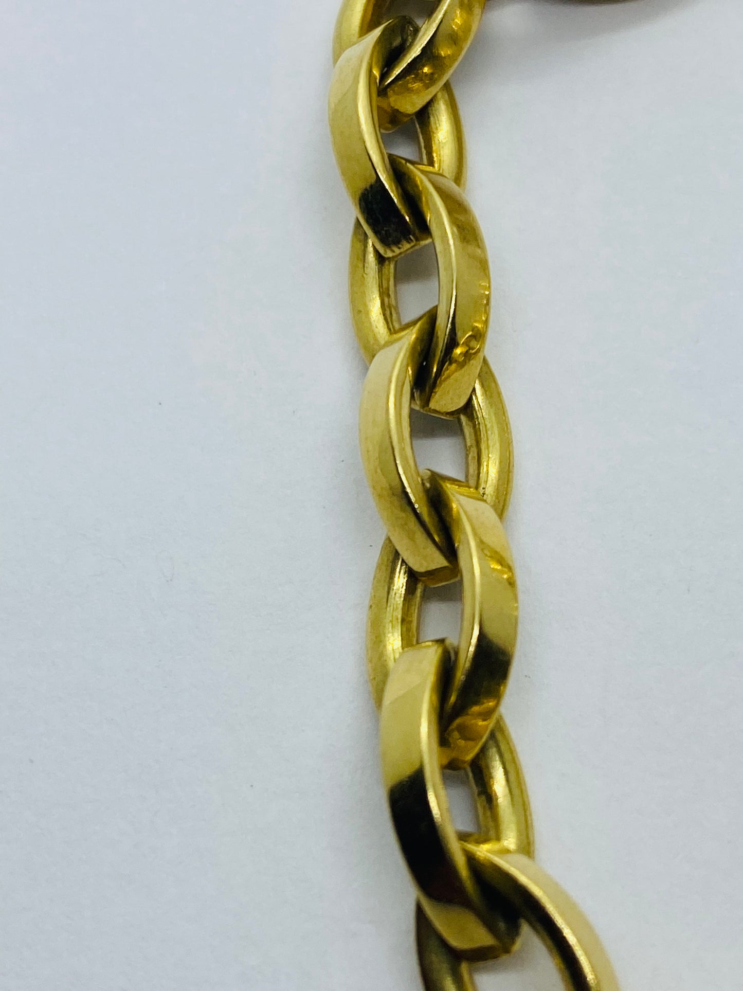 Tiffany & Co Solid 18k Yellow Gold Marquis Oval 7MM Link Bracelet 7.5” Pouch Box