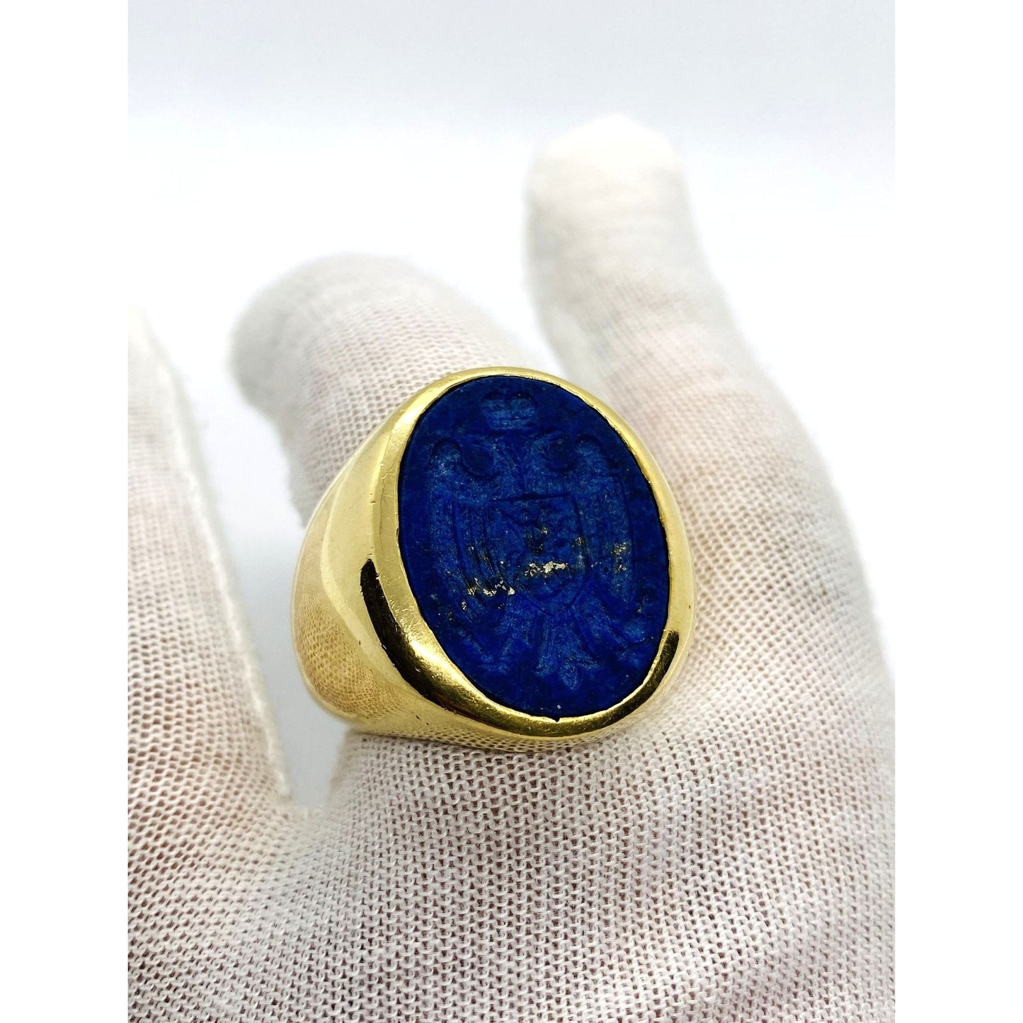 Tiffany & Co 18k 750 Lapis Lazuli Carved Coat of Arms Seal Ring RARE