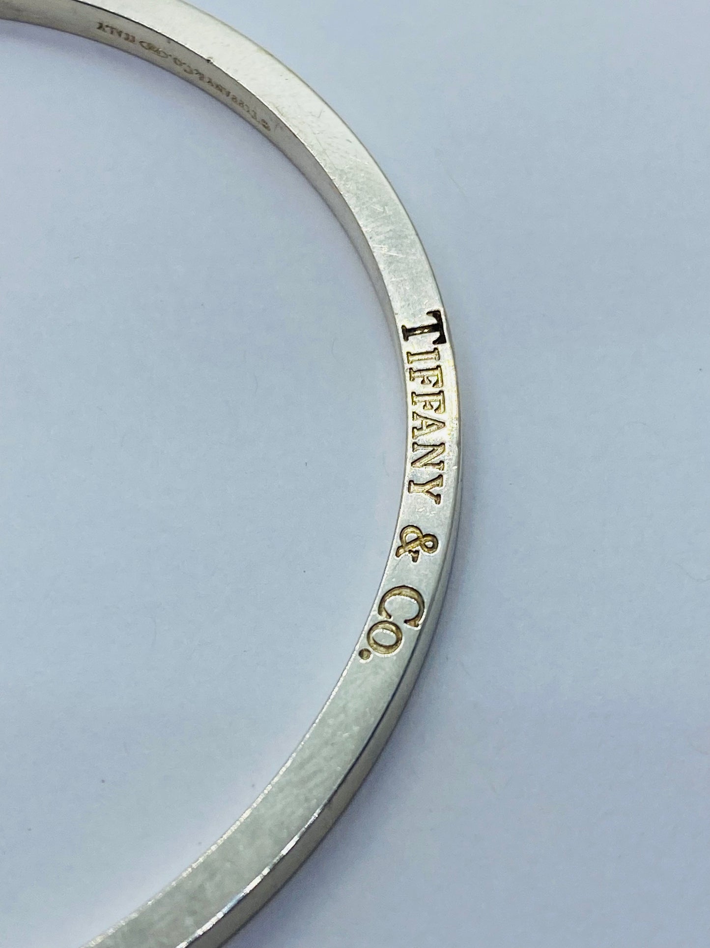 Tiffany & Co Italy Narrow Icon Bangle Bracelet Sterling Silver 925  Rare 7.75”