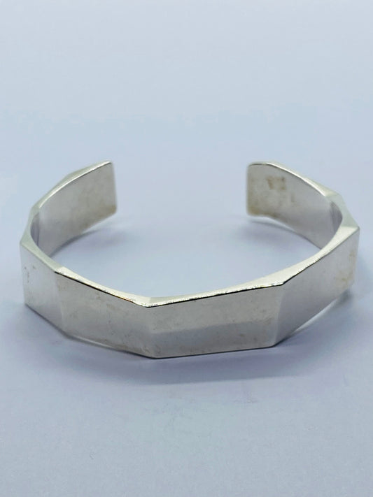 Tiffany & Co. Frank Gehry Narrow Fold Cuff Medium Bracelet Sterling Silver 925