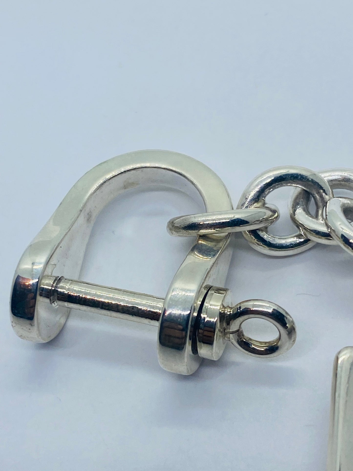 Tiffany & Co VINTAGE Shackle and ID  Tag Key Ring KEYRING, KEYCHAIN 3.25”