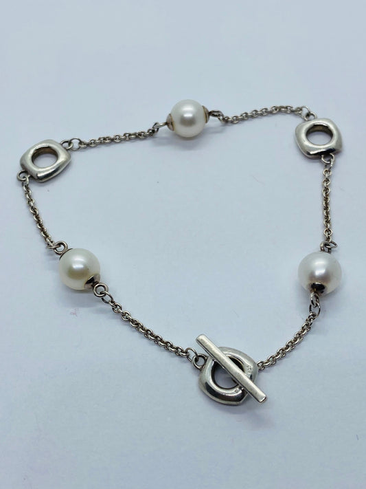 Tiffany & Co Sterling Silver 7mm Cultured Pearls Cushion 7" Toggle Bracelet