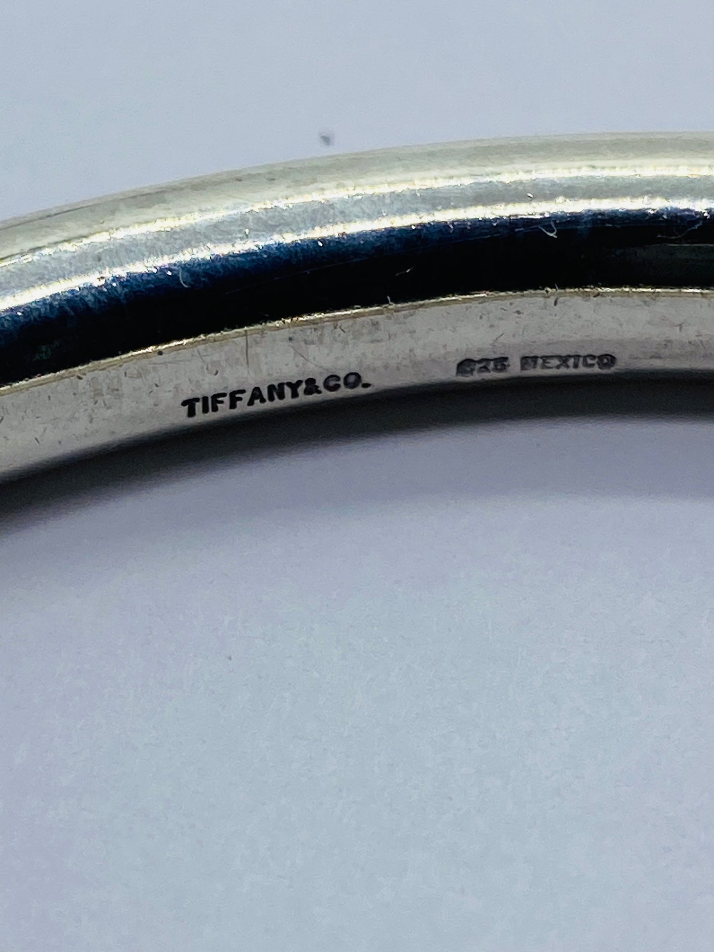 Tiffany & Co. Round Tube Oval Classic Bangle Brace 7 1/4” Bracelet