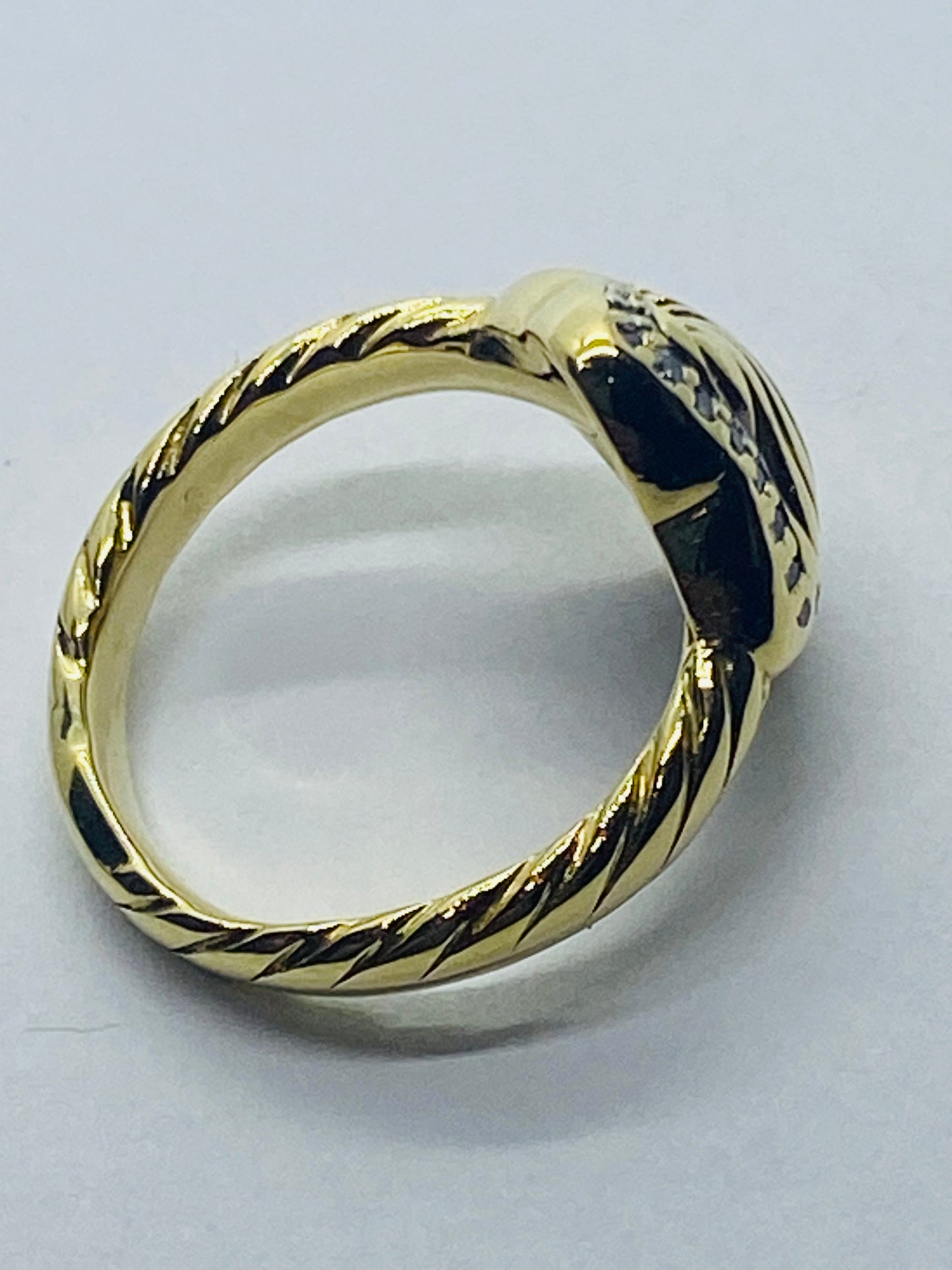 David Yurman Diamond 18k Yellow Gold Quatrefoil Ring Size 5. Mint Condition