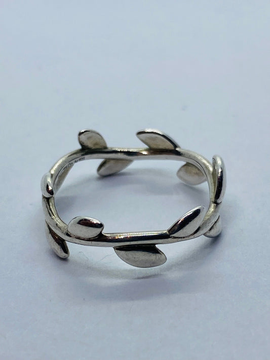 Beautiful TIFFANY & CO. PALOMA PICASSO Sterling Olive Leaf Ring, Size 5