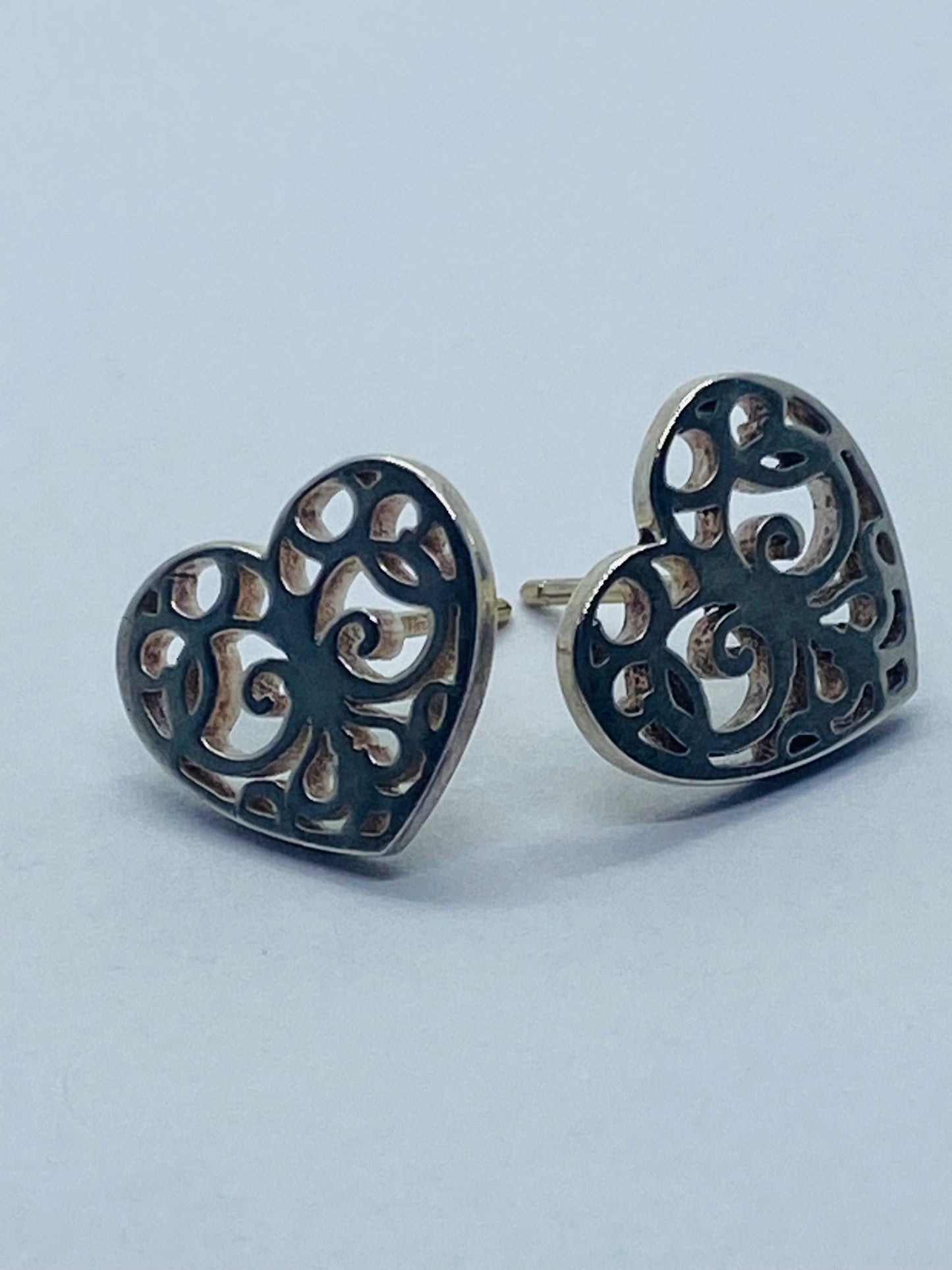 Tiffany & Co Sterling Silver Enchant Love Heart  Filigree Stud Earrings Box!