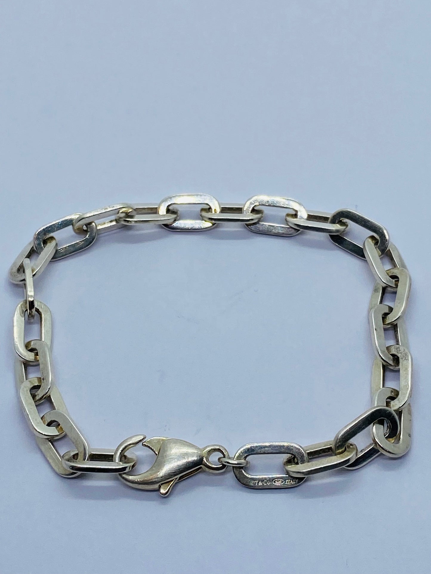 Tiffany & Co. Tiffany Ellipse Link Chain Silver Bracelet 7.75 long 7mm Wide Italy