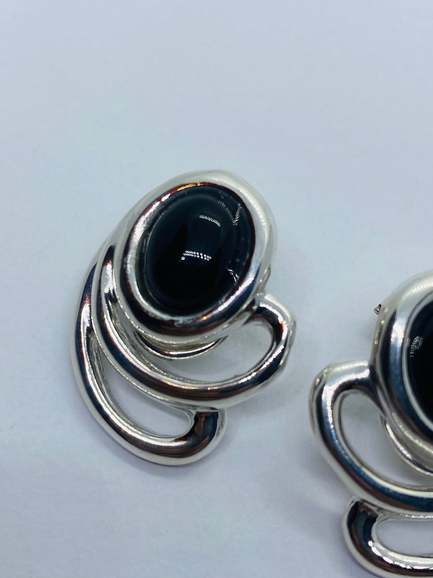 Tiffany & Co. Vintage Sterling Silver Onyx Spray Splash Clip On Earrings 1984