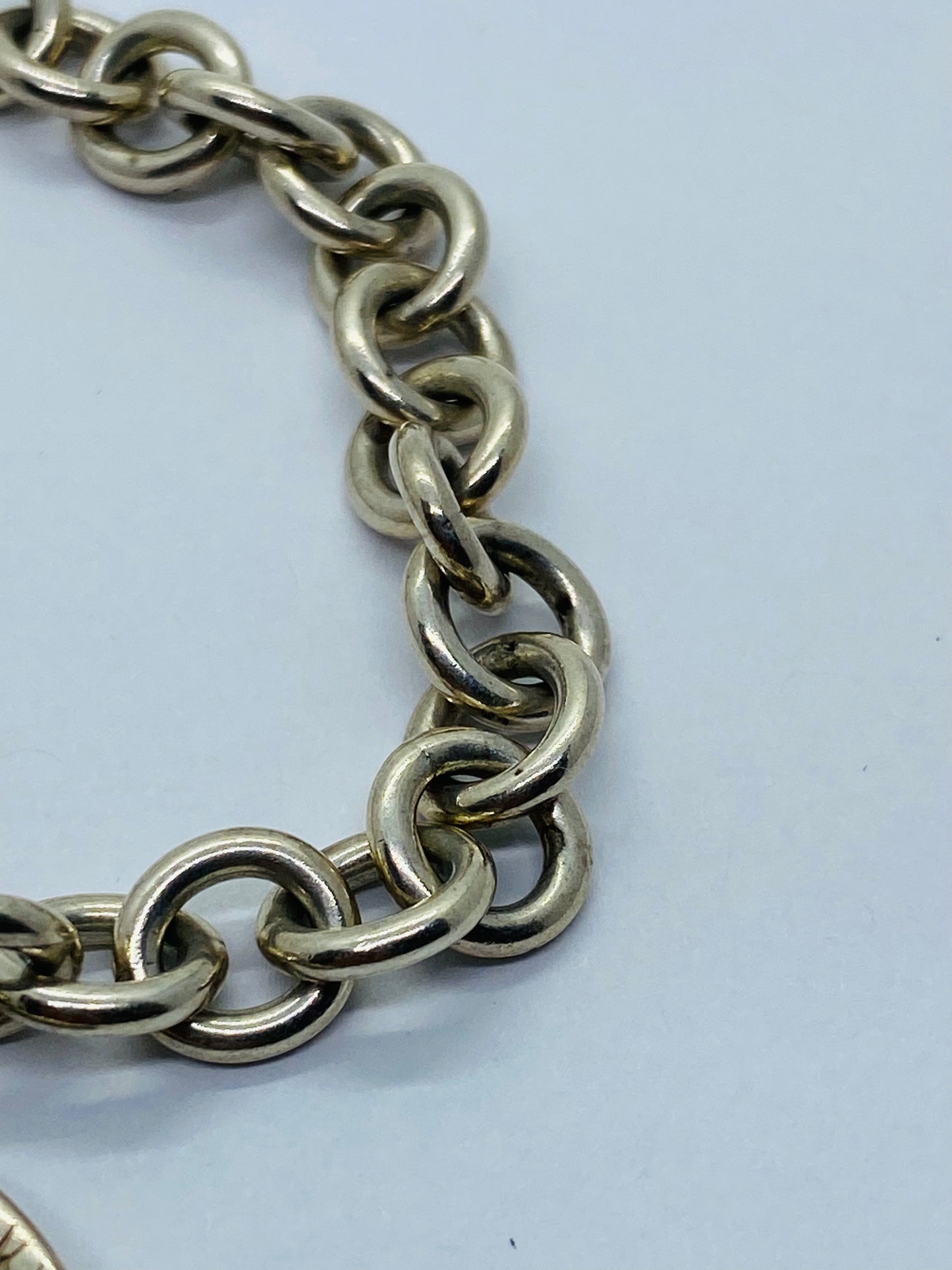 Tiffany & Co. Silver Notes Wavy Round Circle Pendant Bracelet 7.5”