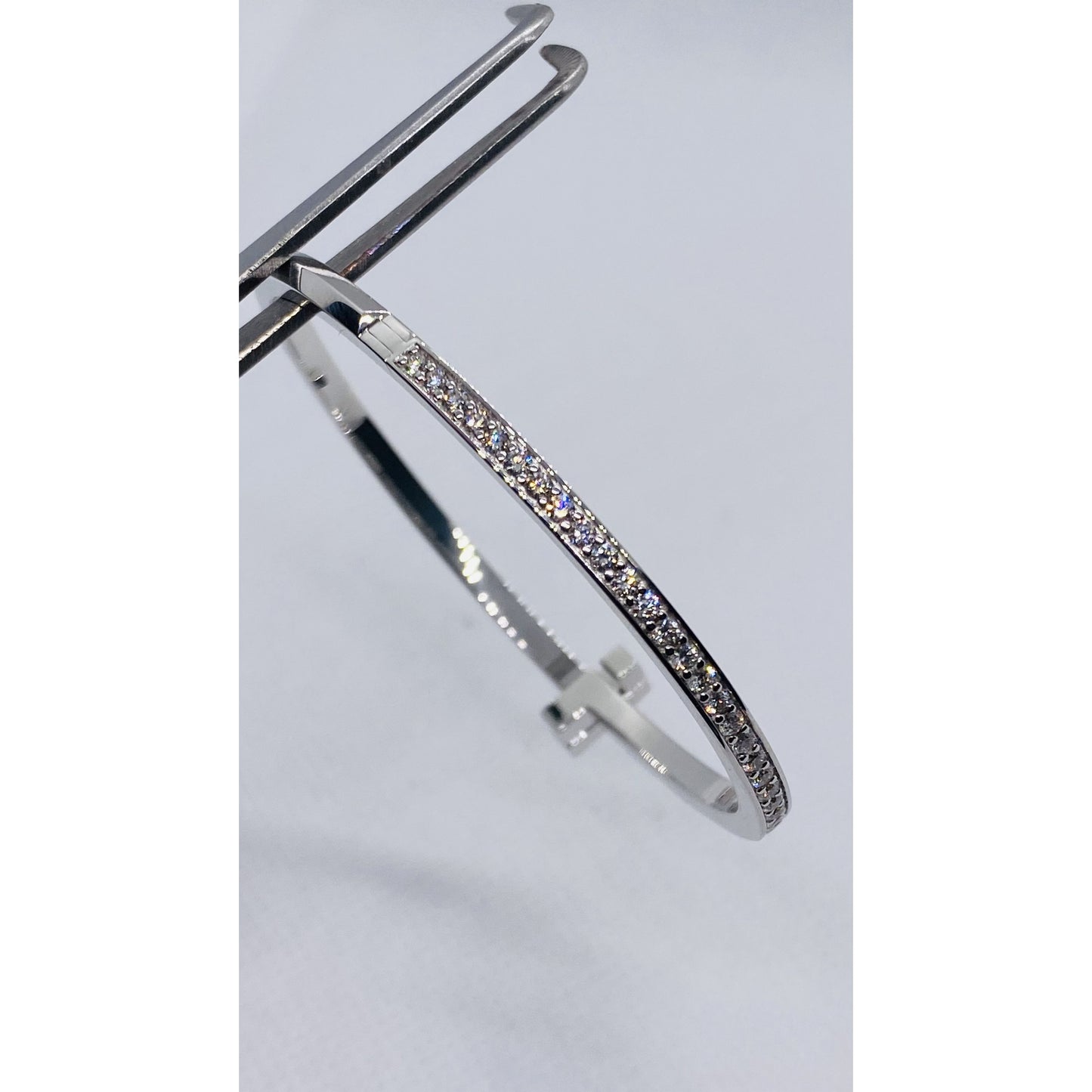 Tiffany & Co T1 Narrow Diamond  Hinged Bangle 18k White Gold Small