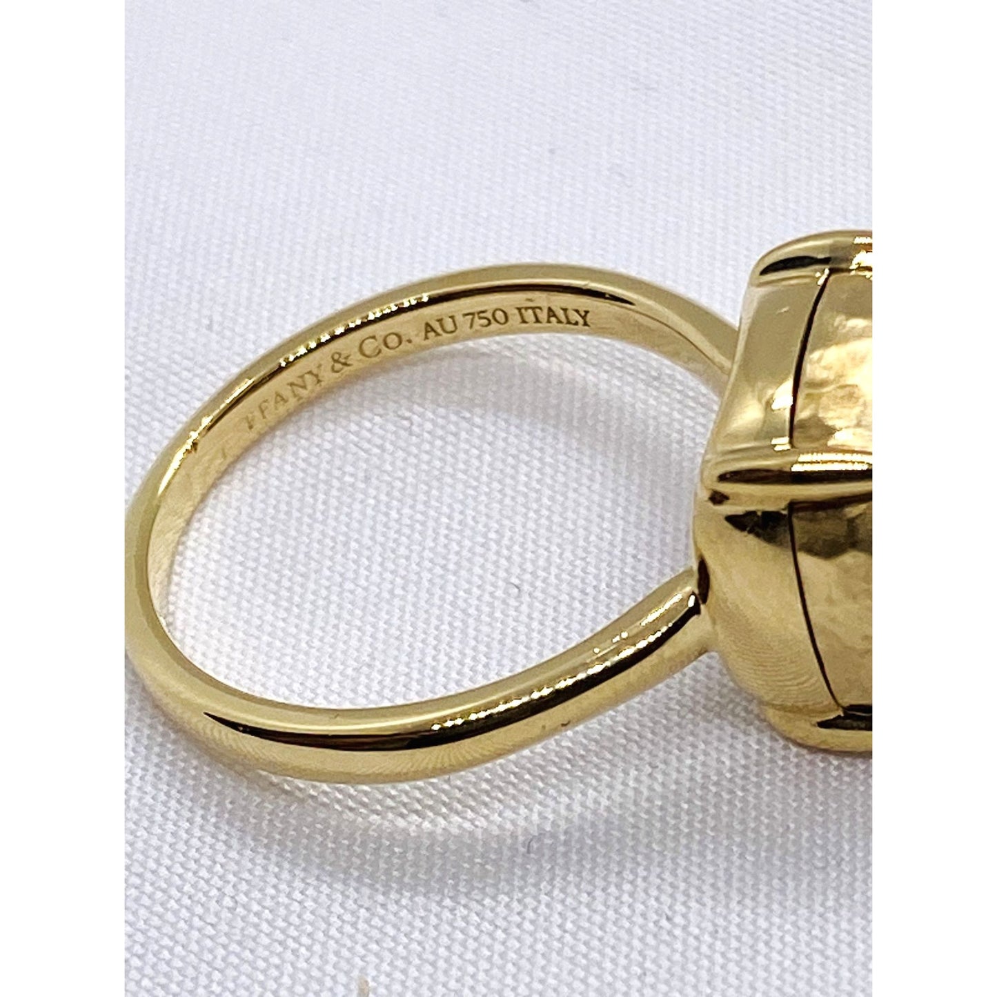 Tiffany & Co 18K 750 Sugar Stacks Hammered Ring Size 8.75