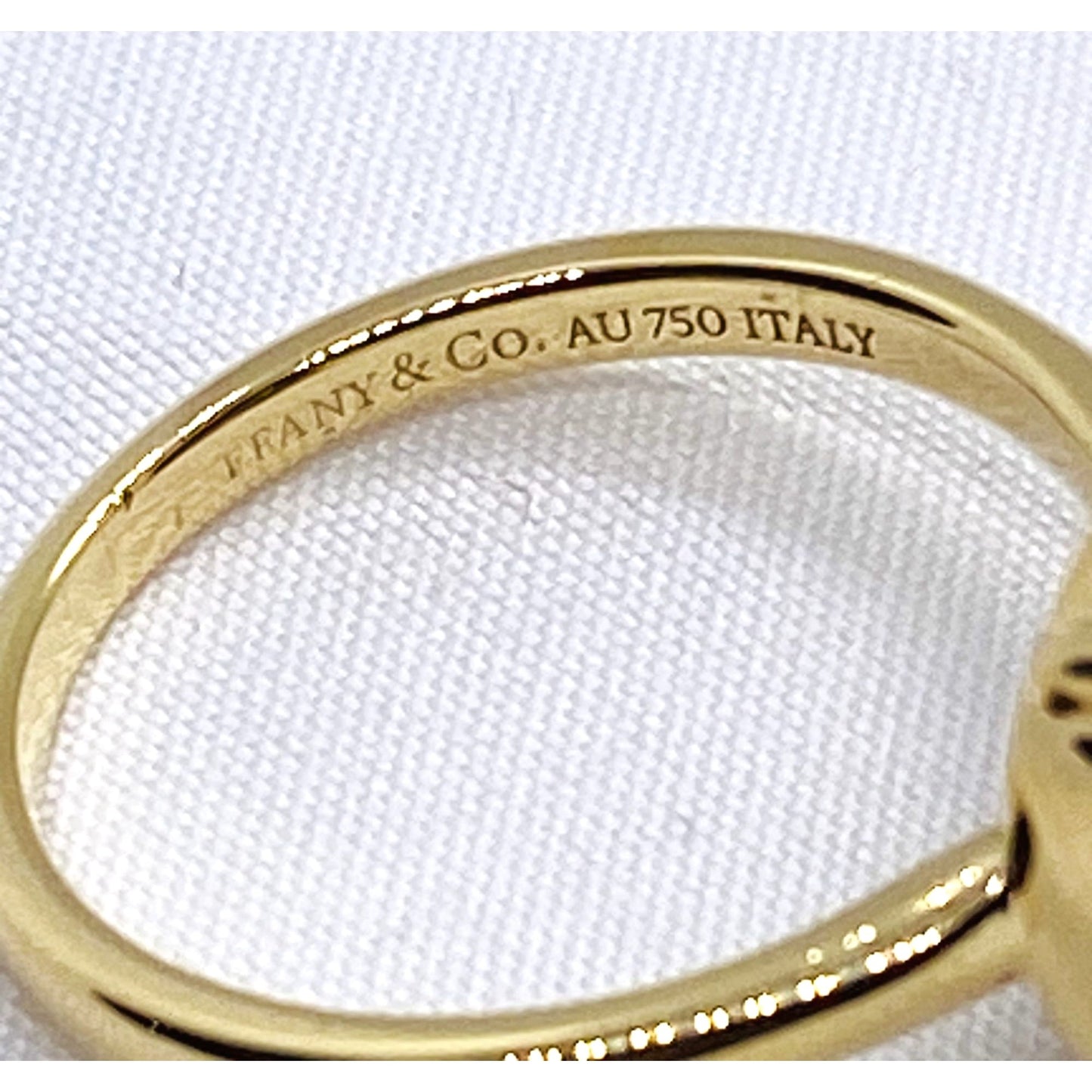 Tiffany & Co 18K 750 Sugar Stacks Hammered Ring Size 8.75