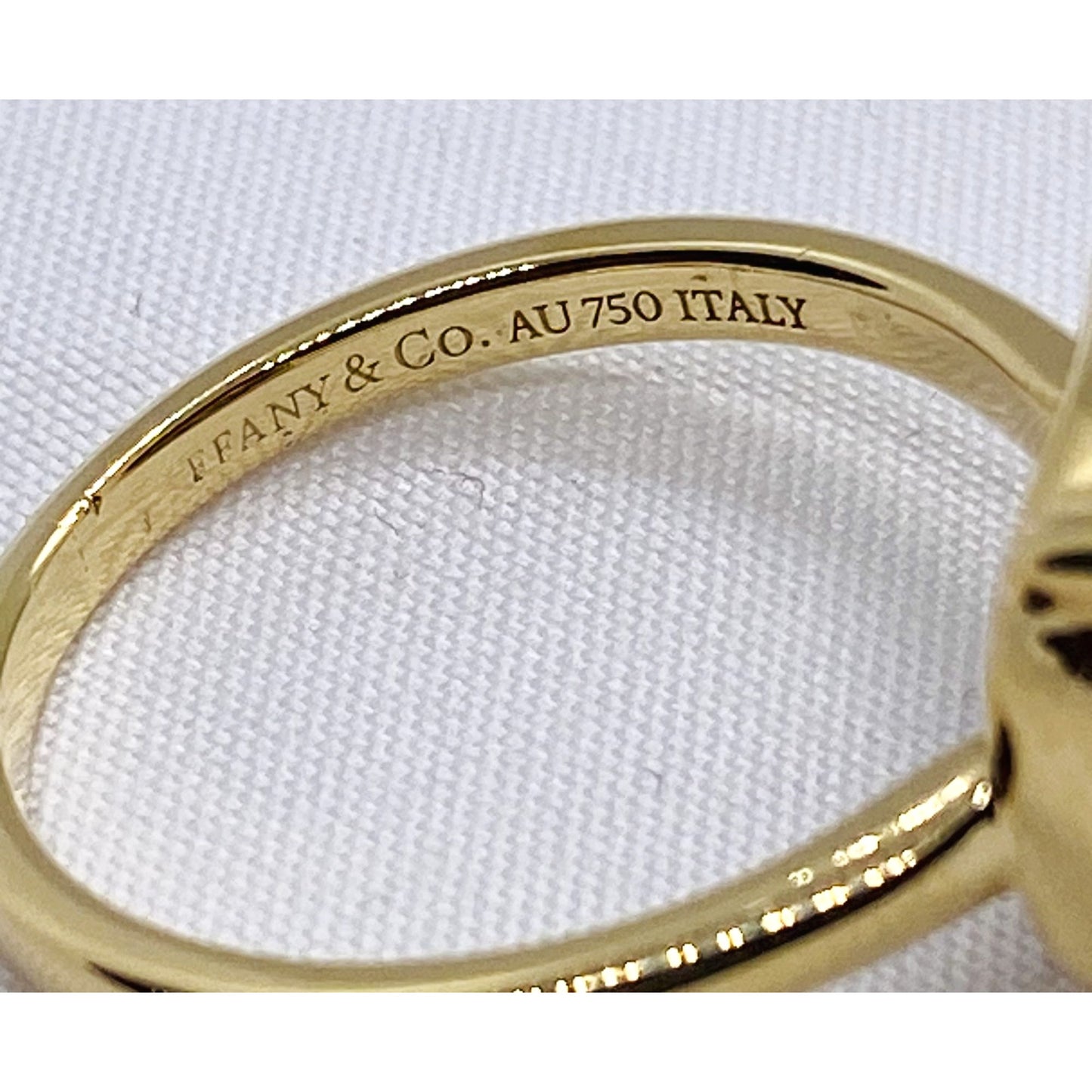 Tiffany & Co 18K 750 Sugar Stacks Hammered Ring Size 8.75