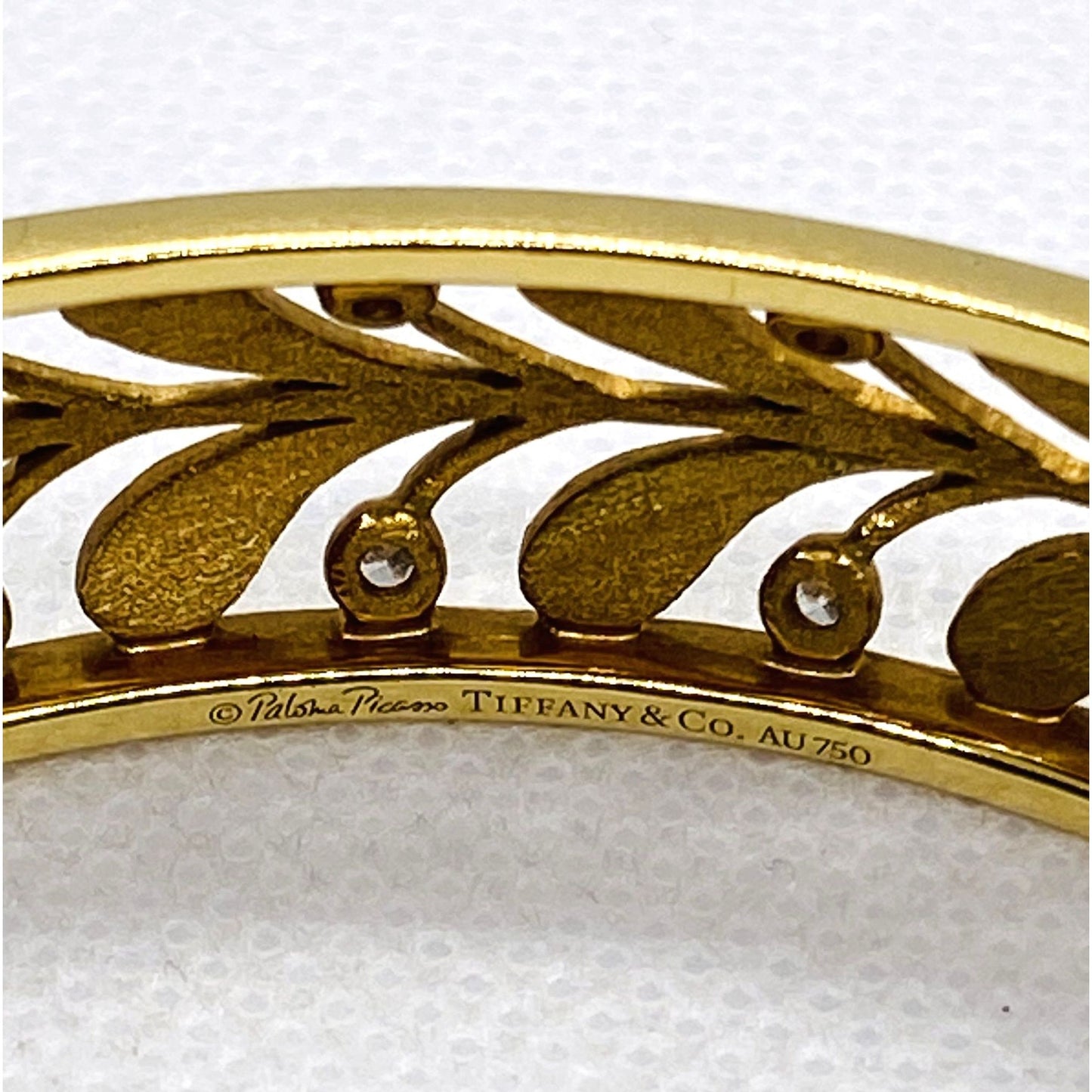 Tiffany & Co Paloma Picasso Villa Palm Diamond Bangle Bracelet 18K 750