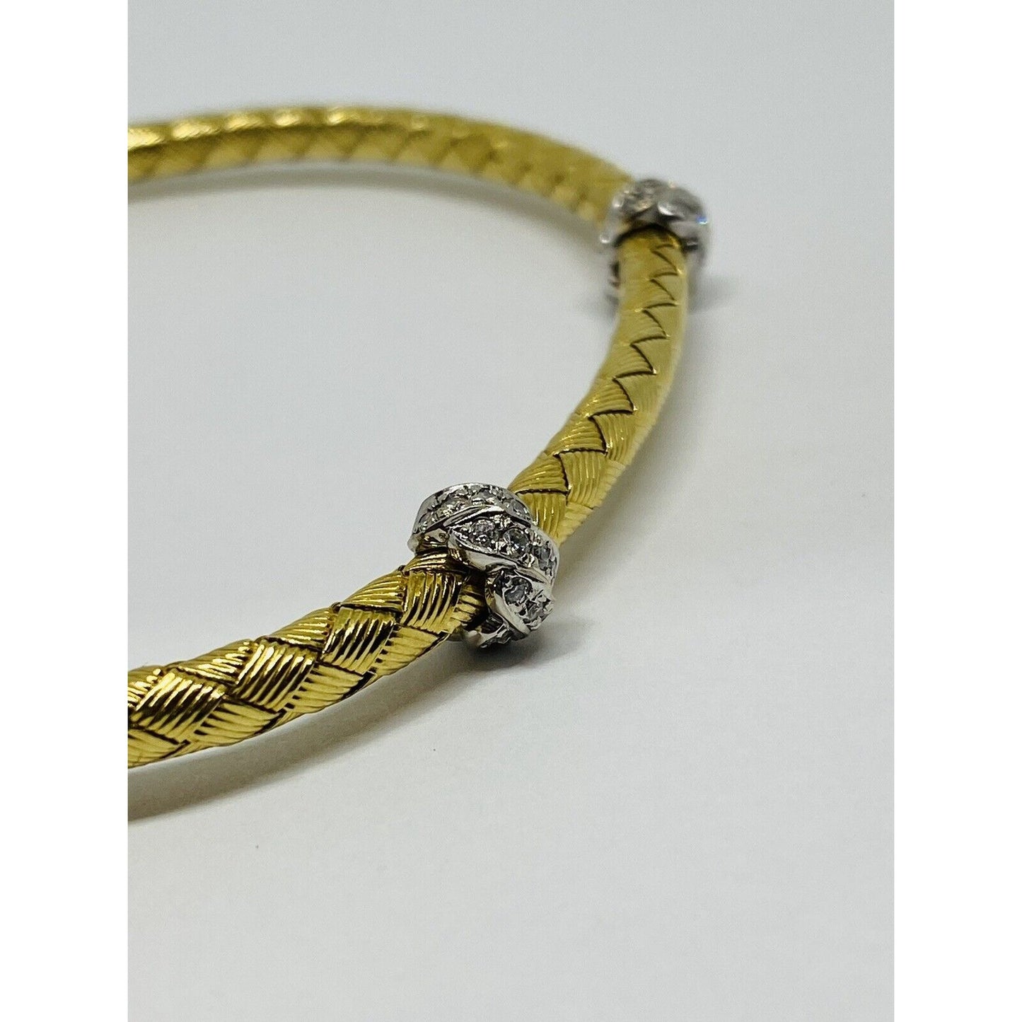Roberto Coin Diamond Bangle Bracelet Silk Weave 2 Station Solid 18K Gold 7”