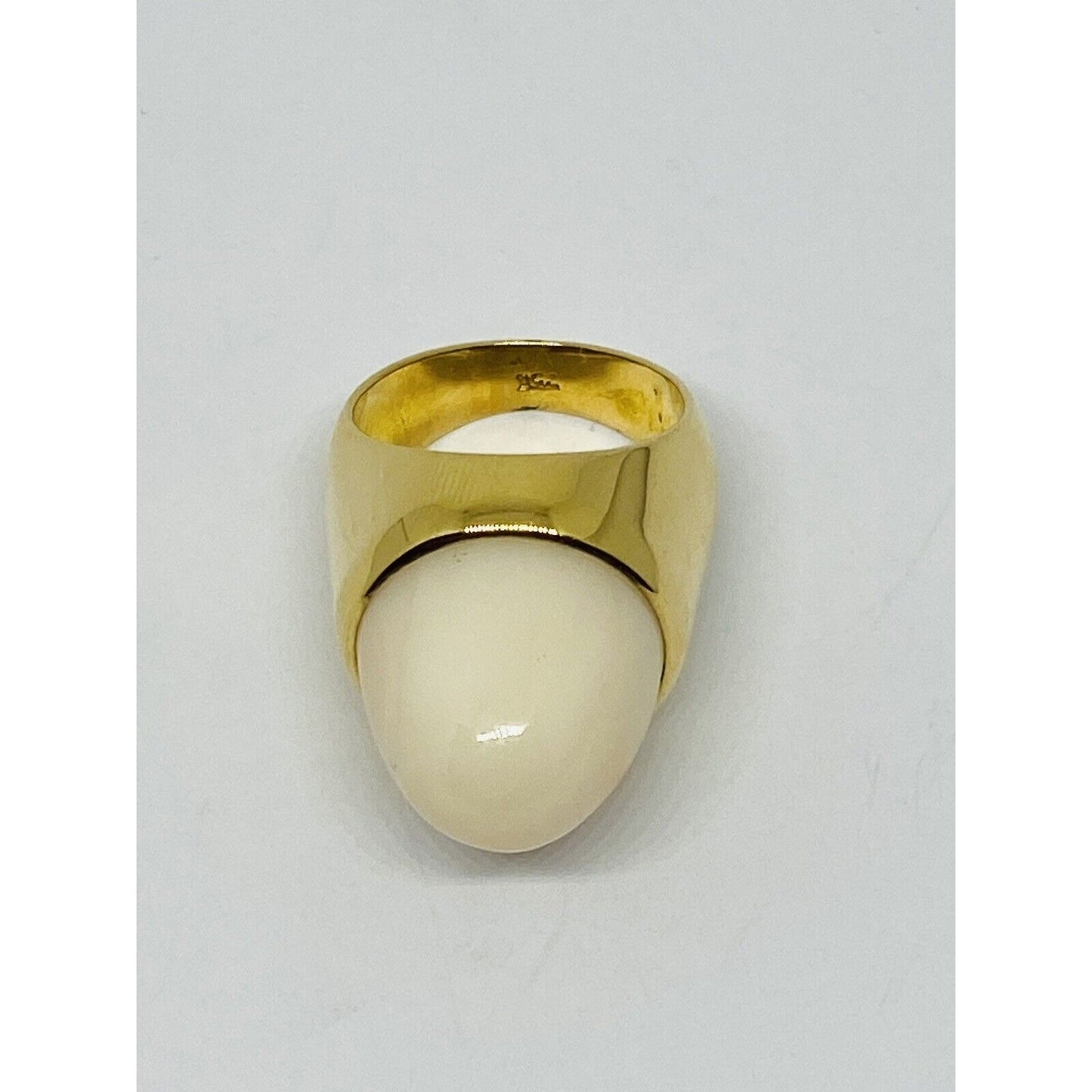 18k Yellow Gold 14.90mm Elevated Coral 750 Ring Size 5.5 HEAVY