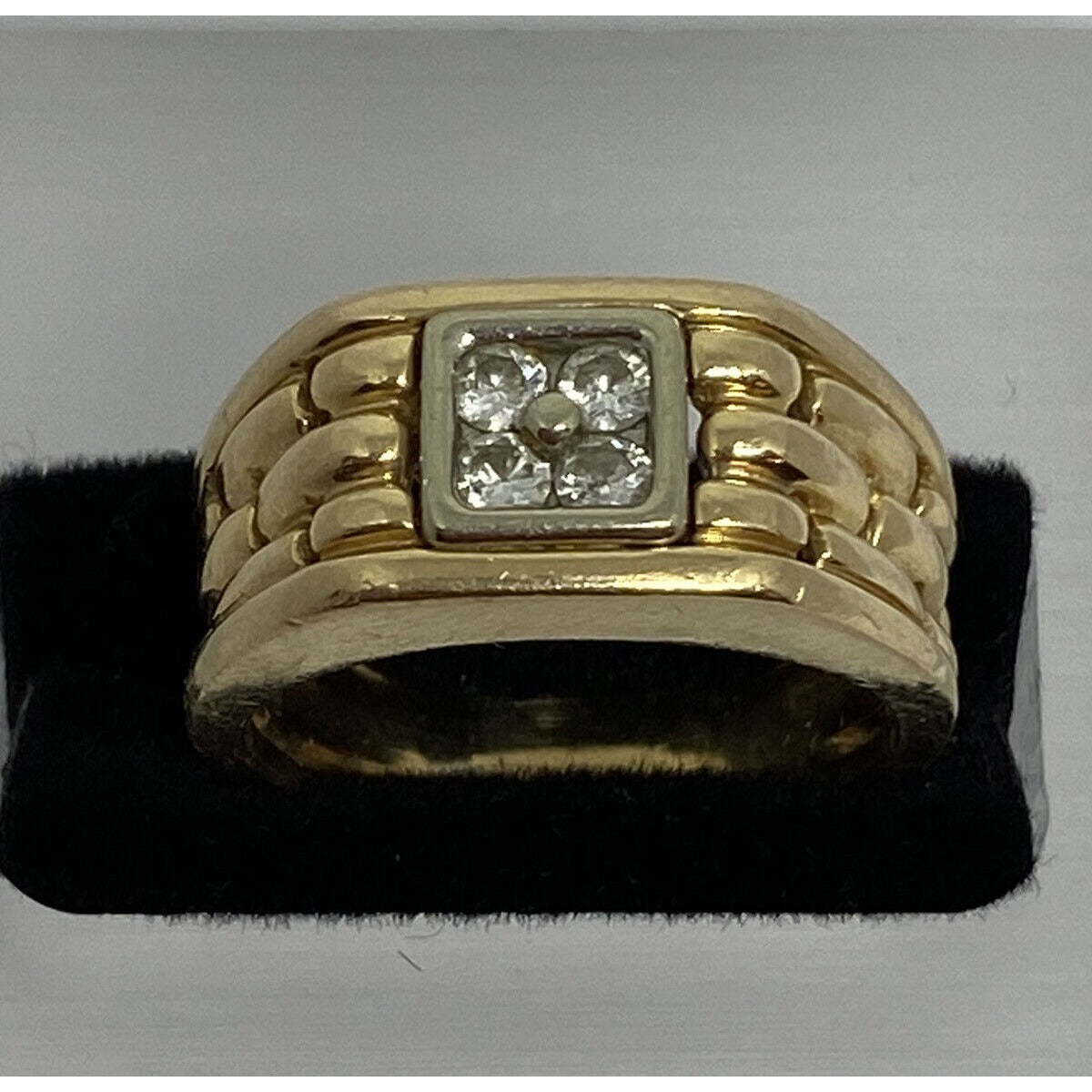 14k Yellow Gold Diamond Link Design Band Ring