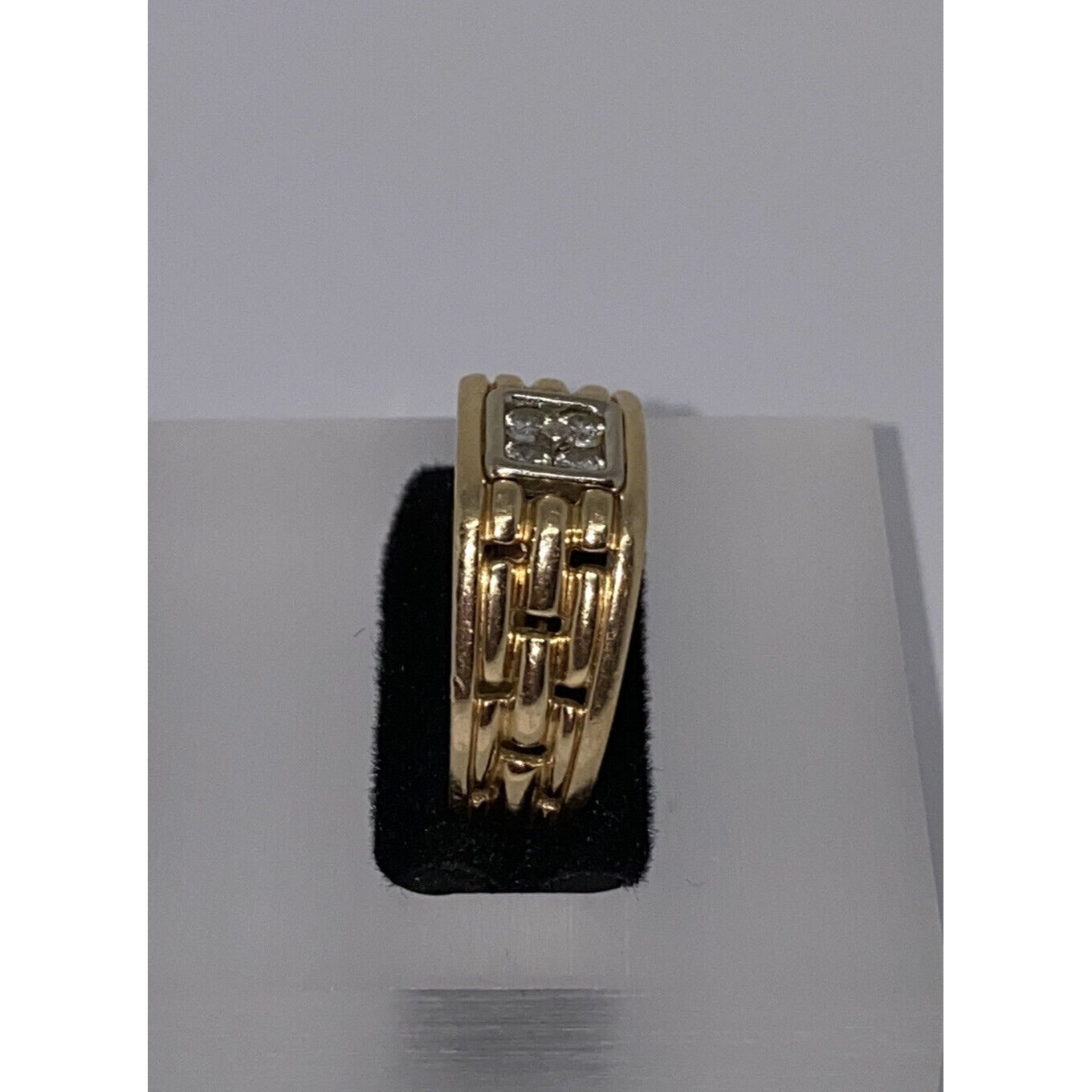 14k Yellow Gold Diamond Link Design Band Ring