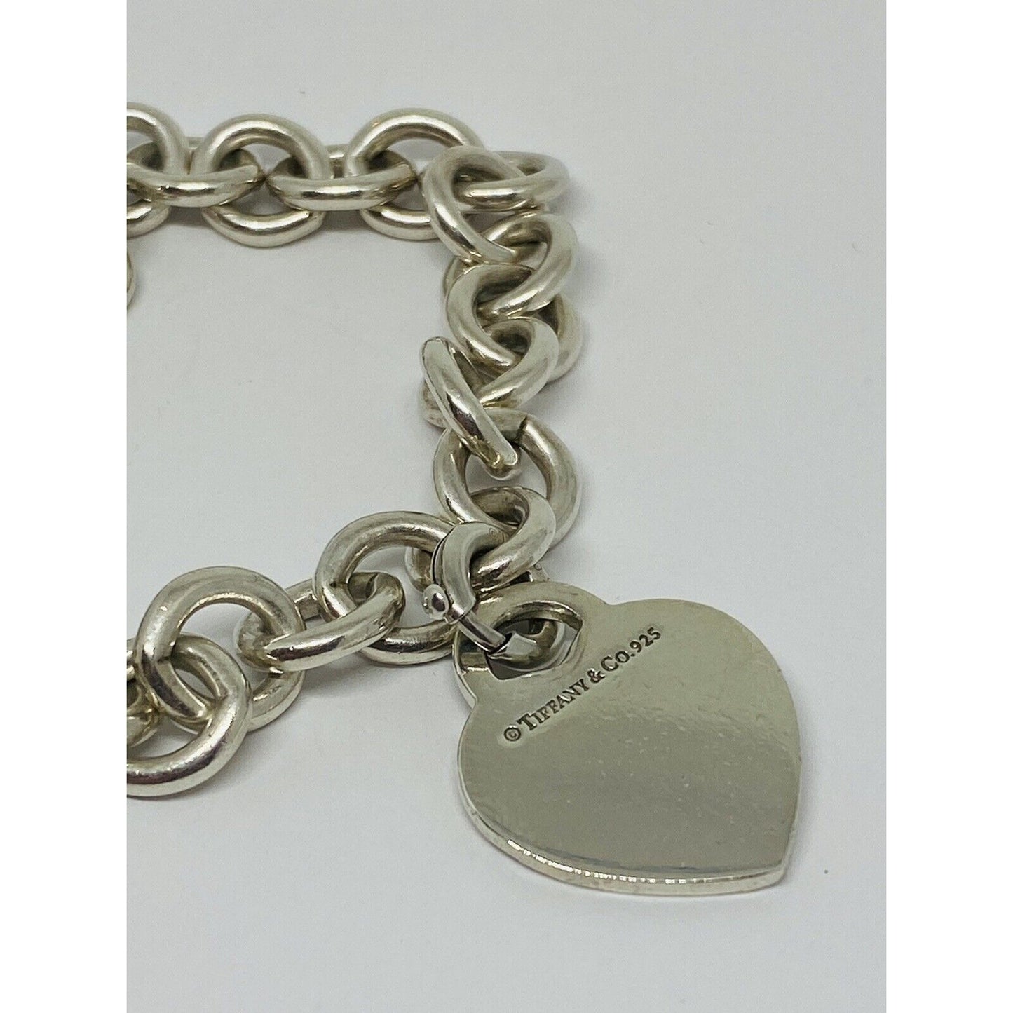 Tiffany & Co Silver Heart Notes 727 Fifth Avenue New York Double Heart Bracelet