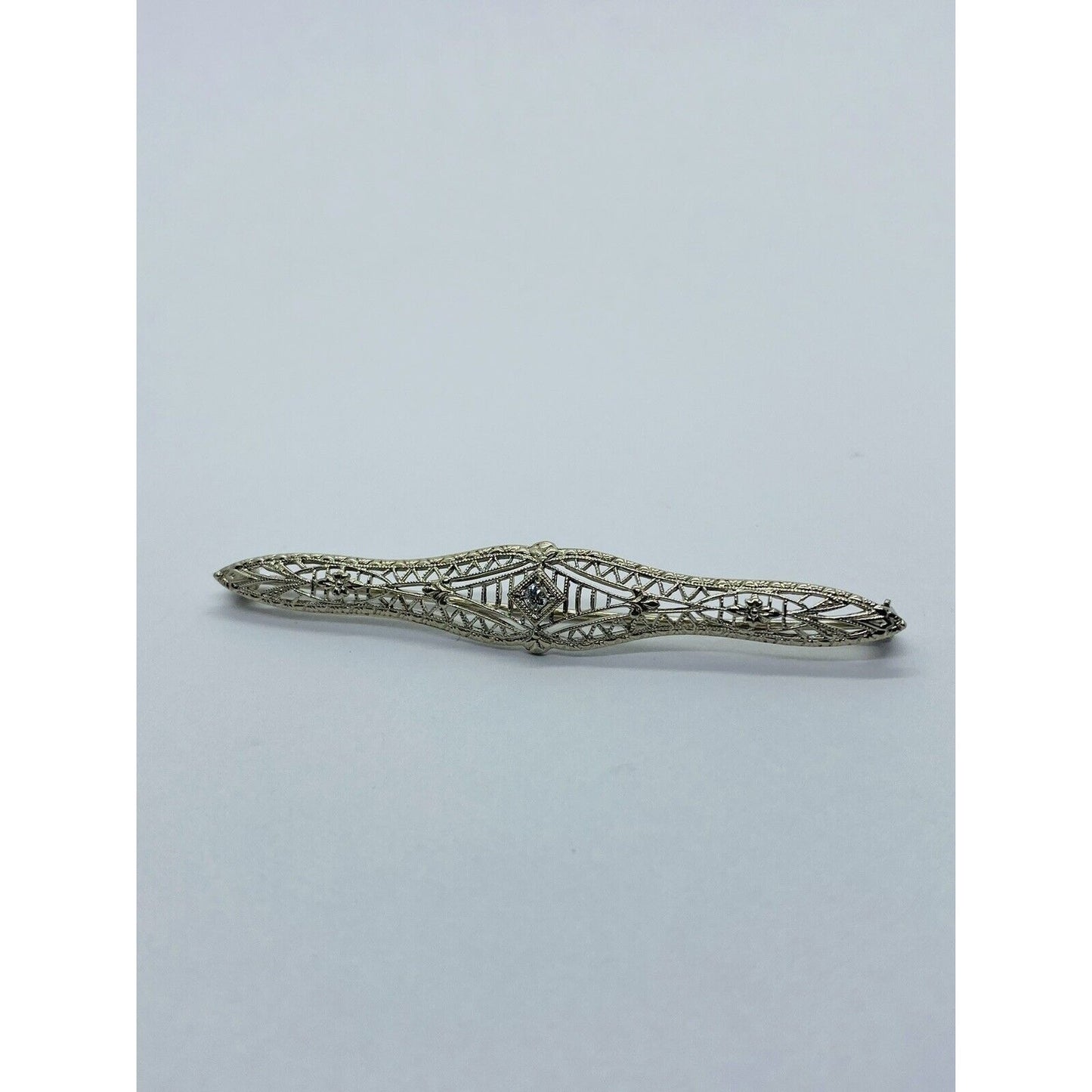 10K White Gold Diamond Filigree Brooch/Pin  Vintage