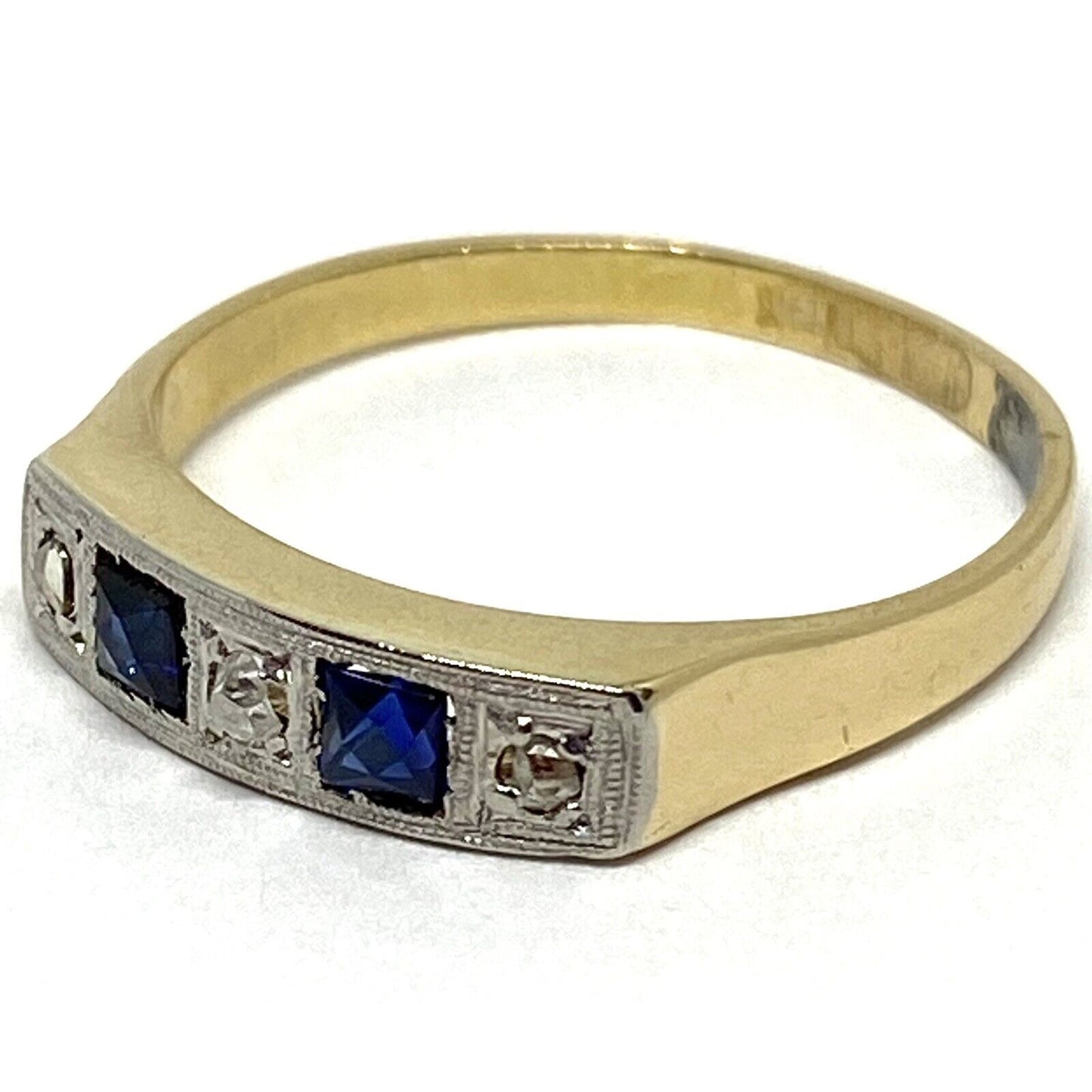 Estate Vintage Diamond Sapphire 18K Gold Two Tone Band Ring 3 Grams.
