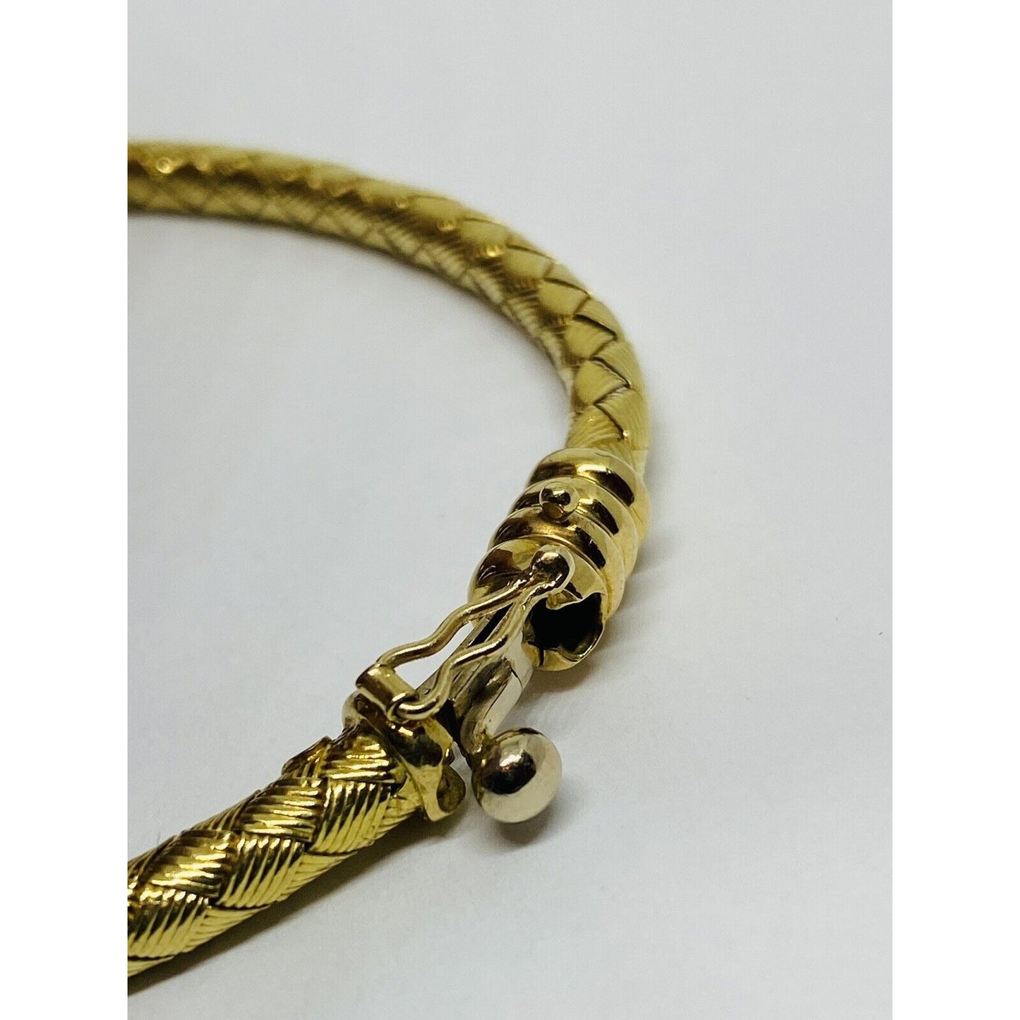 Roberto Coin Diamond Bangle Bracelet Silk Weave 2 Station Solid 18K Gold 7”
