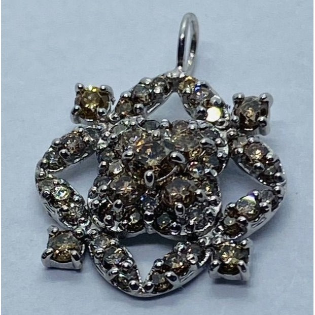 18K White Gold Diamond Pendant 0.5ct 17mm