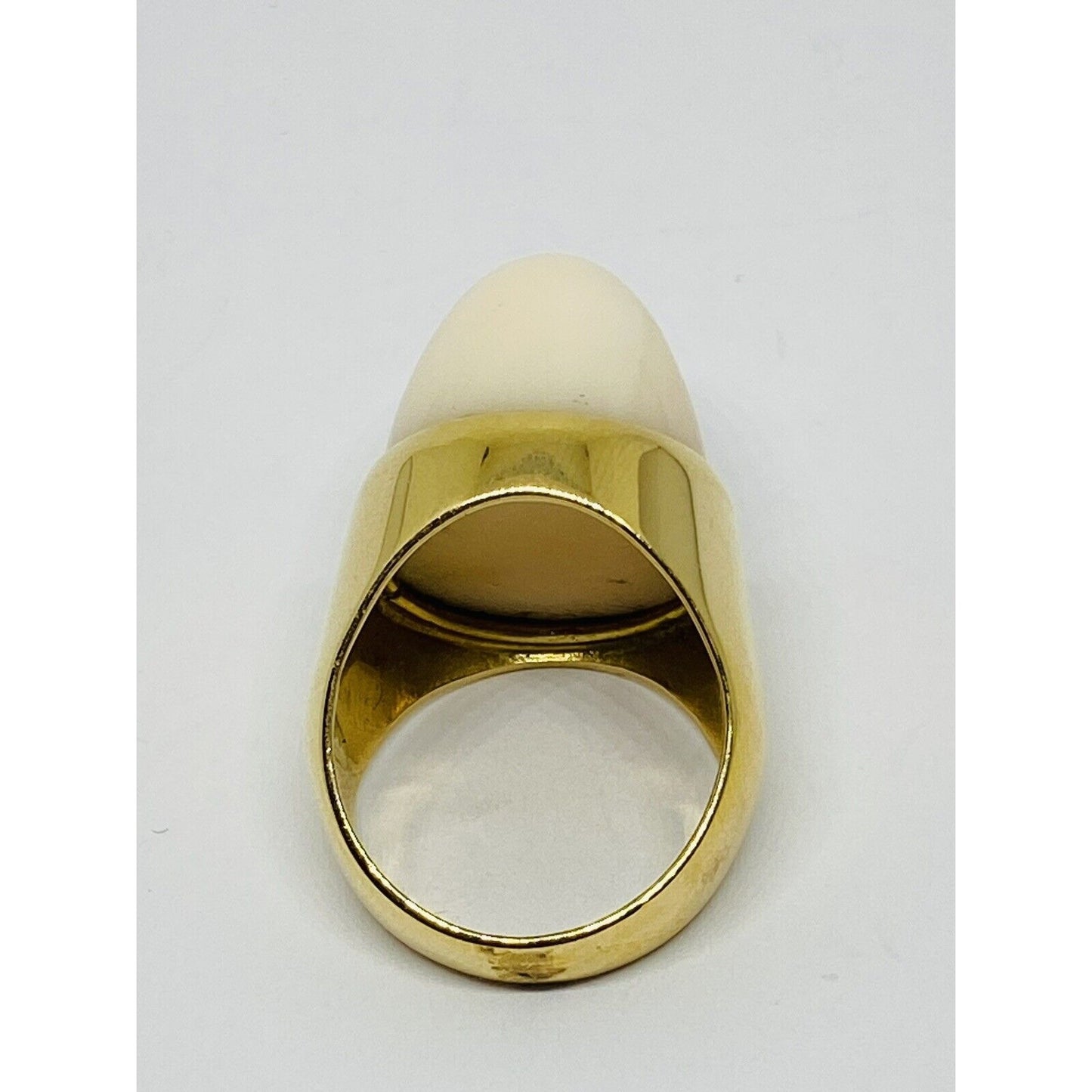 18k Yellow Gold 14.90mm Elevated Coral 750 Ring Size 5.5 HEAVY